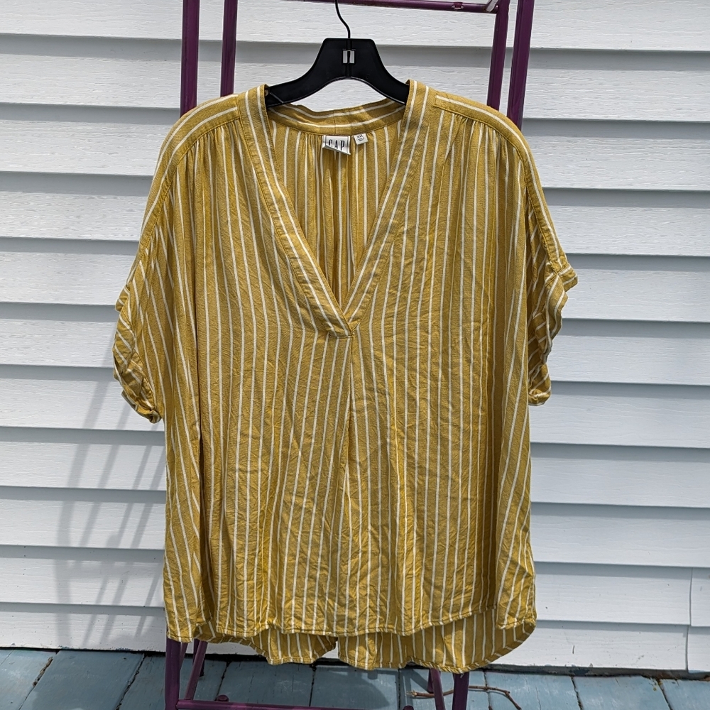 Gap yellow blouse